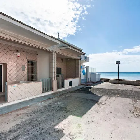 Dimora Lo Tesoriere Torre Lapillo