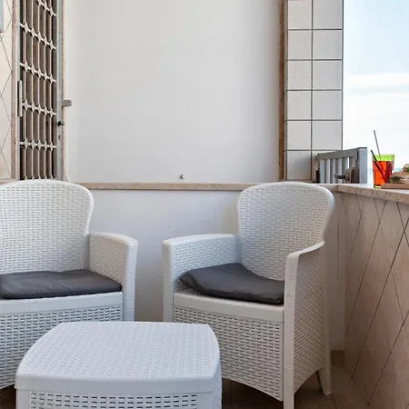 Dimora Lo Tesoriere * Torre Lapillo