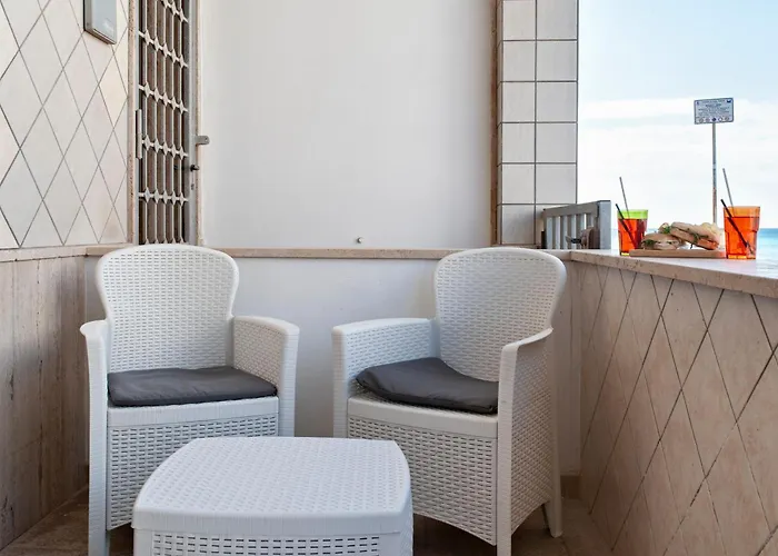 Dimora Lo Tesoriere * Torre Lapillo